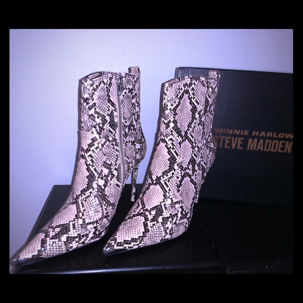 Nib Steven Madden boots